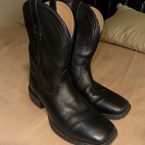 ARIAT 10D men's black cowboy boots